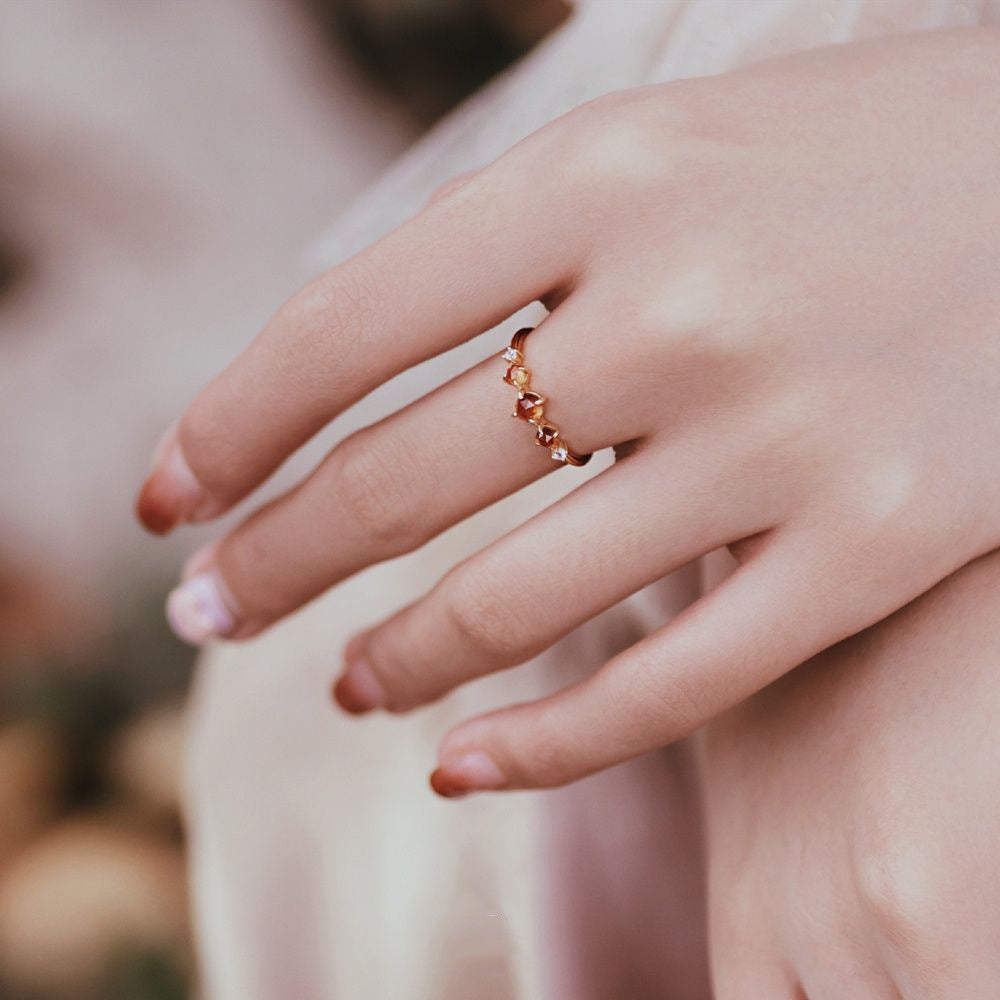 Enchanting Sun: Vintage Pomegranate Stone Ring for Women Gift