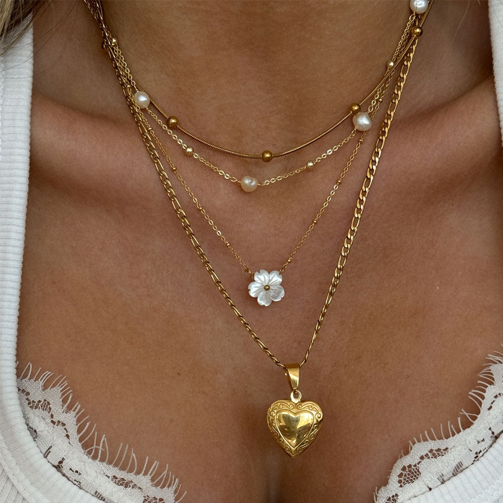 Titanium Steel White Shell Flower Necklace Chain